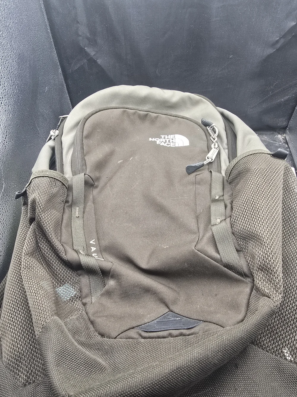The North Face Vault Backpack in‎ Olive Green